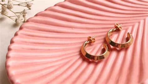 are you fake if you wear earrings without pierced ears